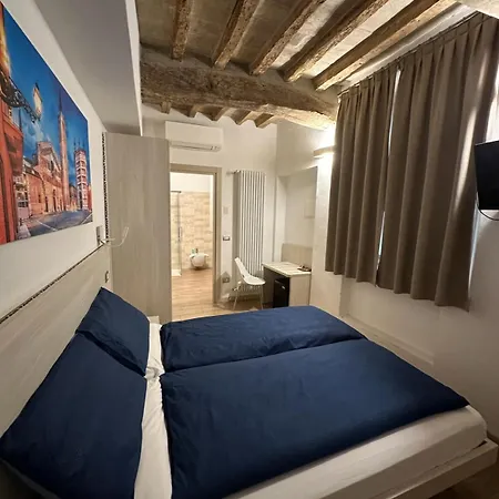 Residenza Pezzani Гостевой дом Парма