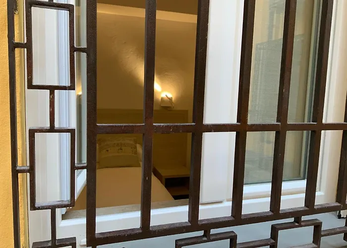 Guest house Residenza Pezzani 4*