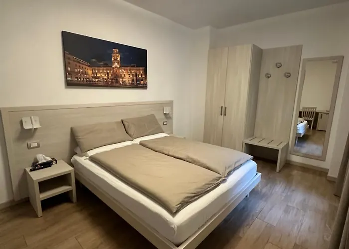 Residenza Pezzani Guest house 4*